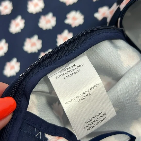 SACHIN & BABI NNWT LANA PANT Navy and Pink Pattern SZ 4 - Picture 10 of 11